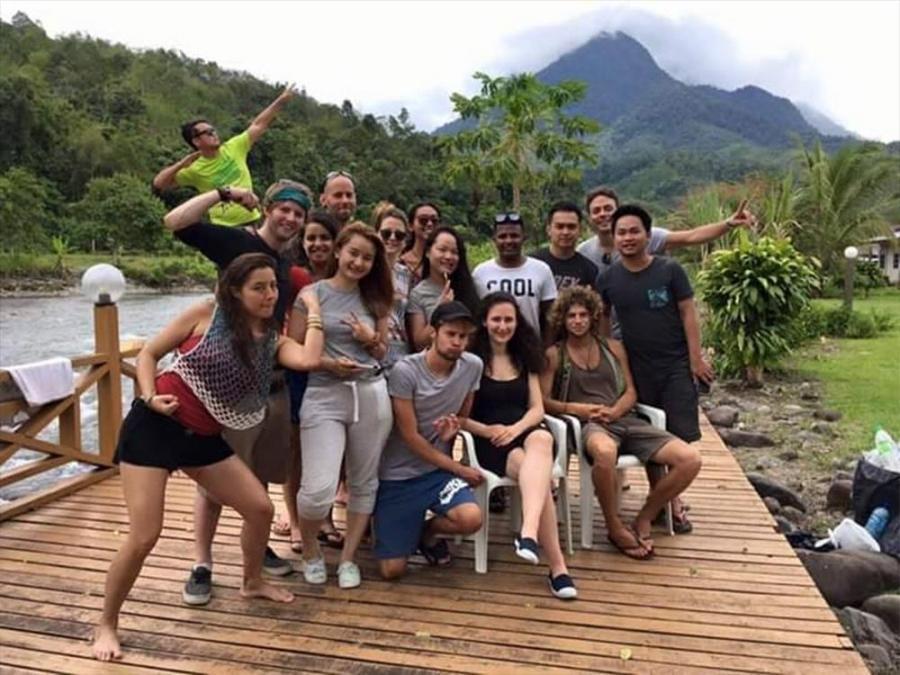 How To Prepare For Your First Couchsurfing Experience Celebrity