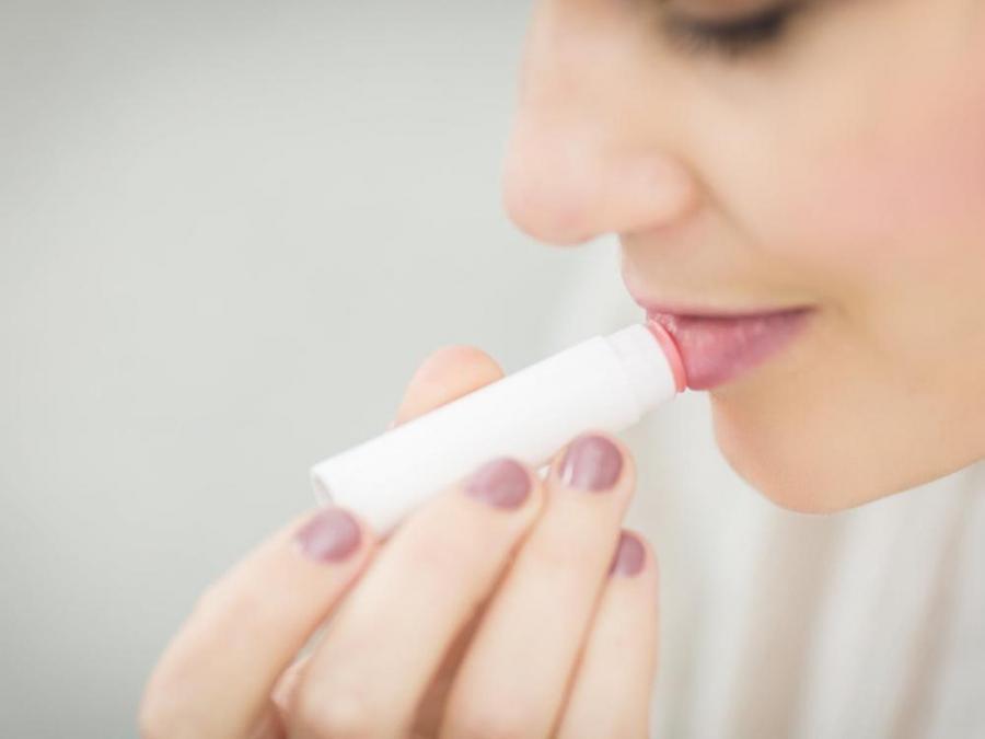 tinted lip balms for rosy and kissable lips