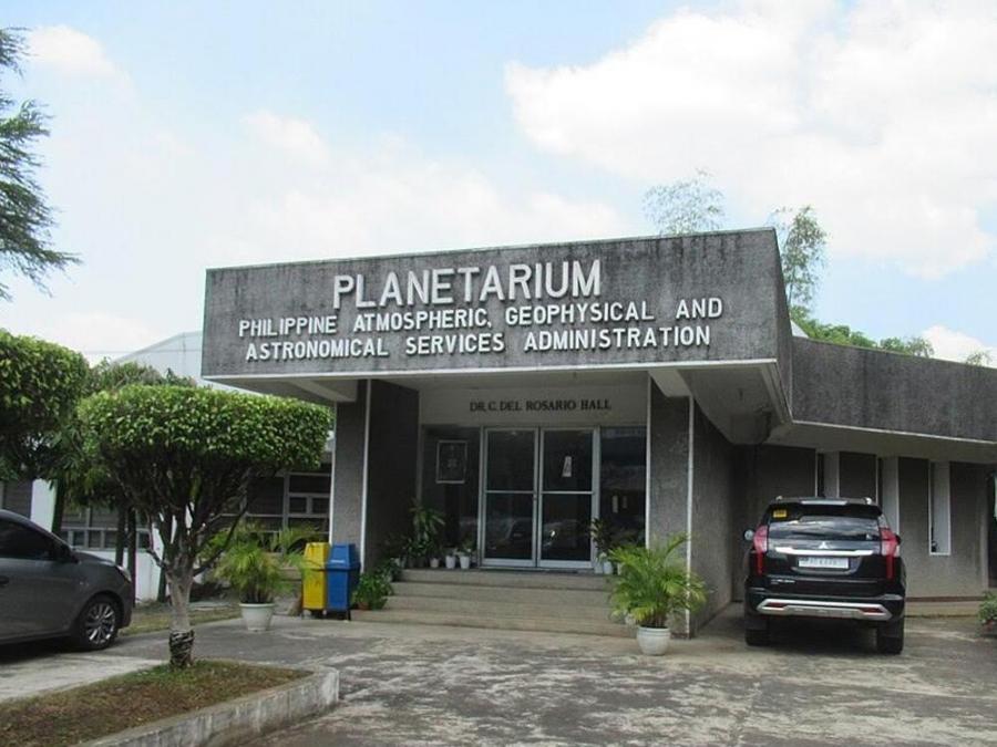 Free planetarium shows, telescope viewing are happening in QC this August