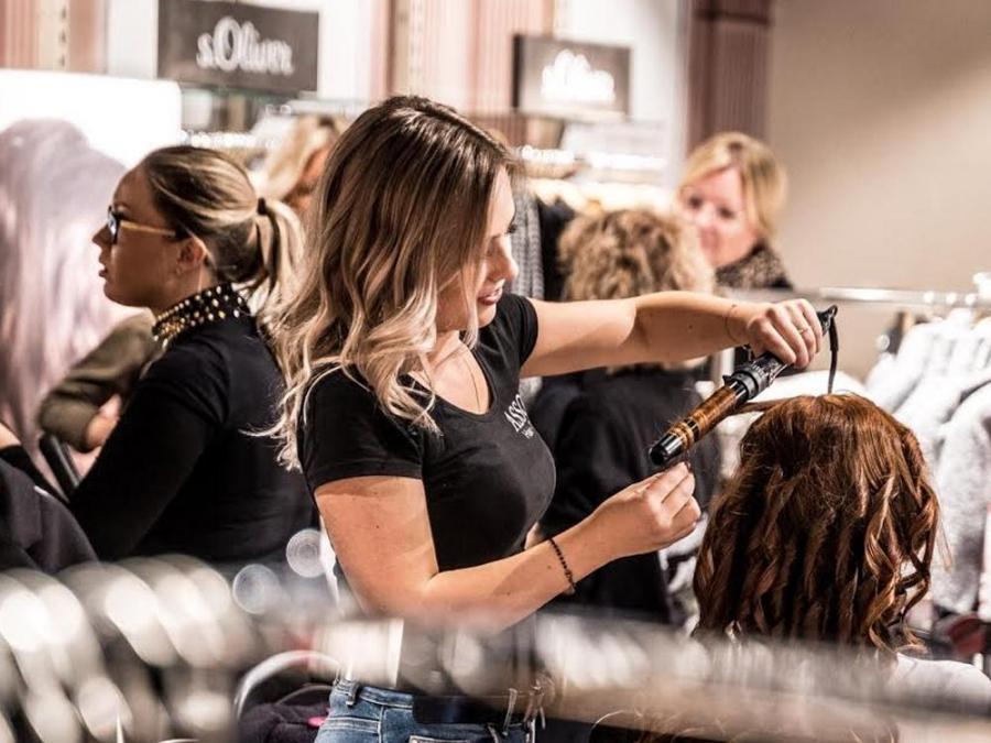 Salon etiquette: Should customers tip their hairstylist? | GMA ...