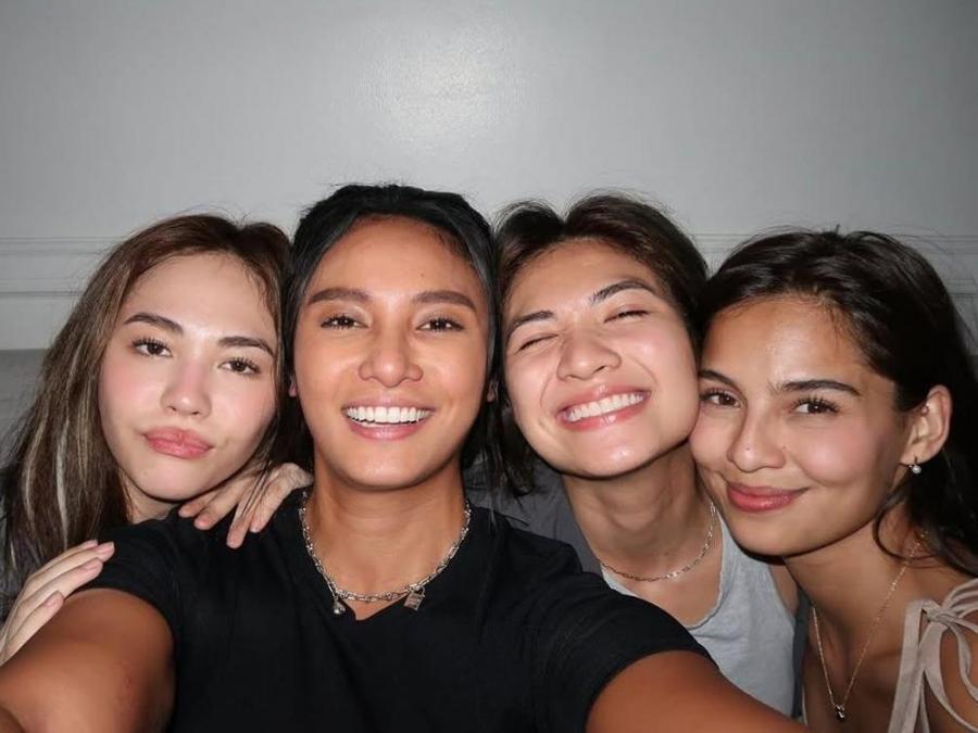 Klea Pineda, Jasmine Curtis Smith, Janella Salvador, Leanne Mamonong