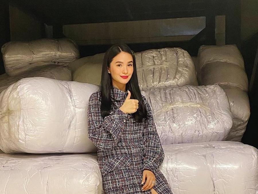 Heart Evangelista donates bed foams and pillows to Sorsoganons