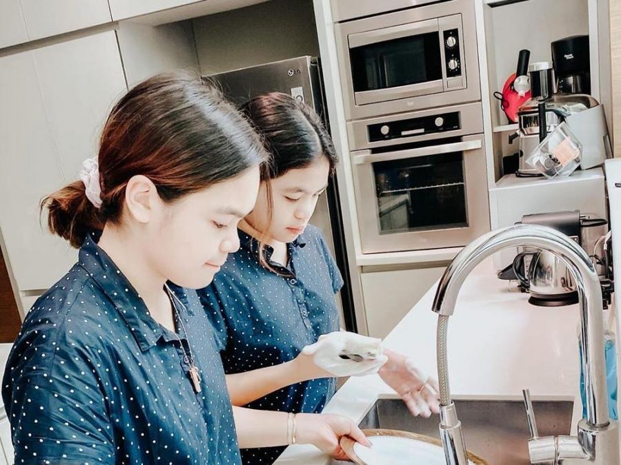 jinkee pacquiao with daughters mary and queenie pacquiao