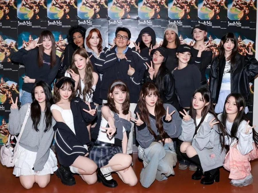 HYBE Chairman Bang Si-Hyuk,Le Sserafim, Illit, Katseye