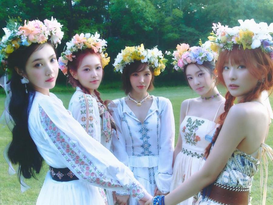 Red Velvet releases Cosmic