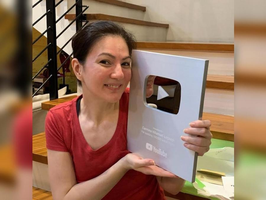 Carmina Villarroel and her Silver Play Button