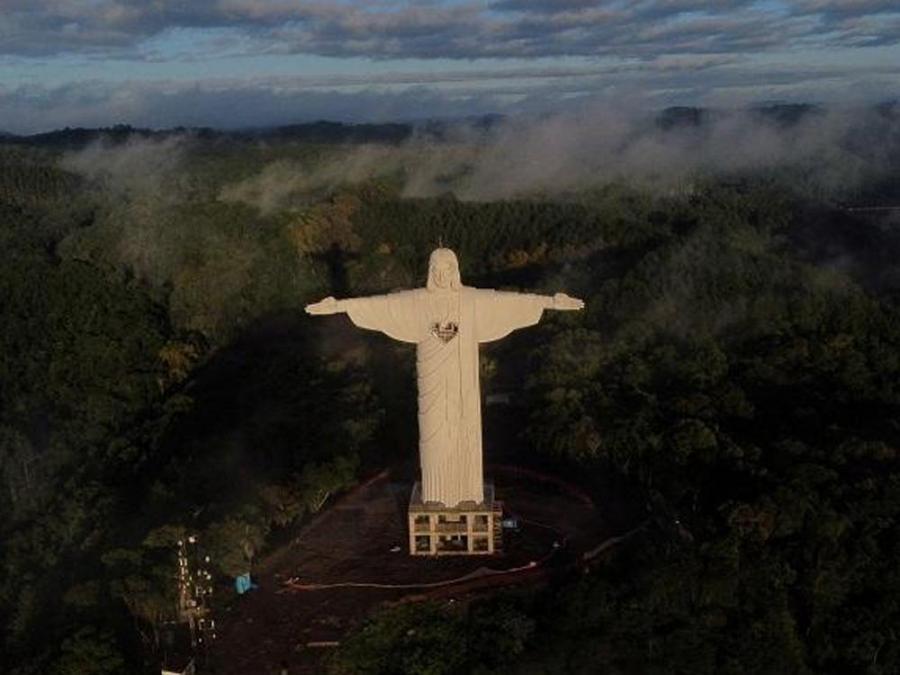 Brazilian Town S New Protective Christ Statue Taller Than Rio De Janeiro S Christ The Redeemer