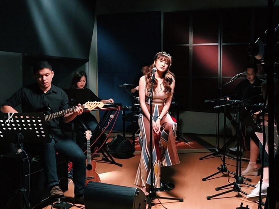 WATCH: Birthday girl Julie Anne San Jose, nagpapasalamat sa suporta ng