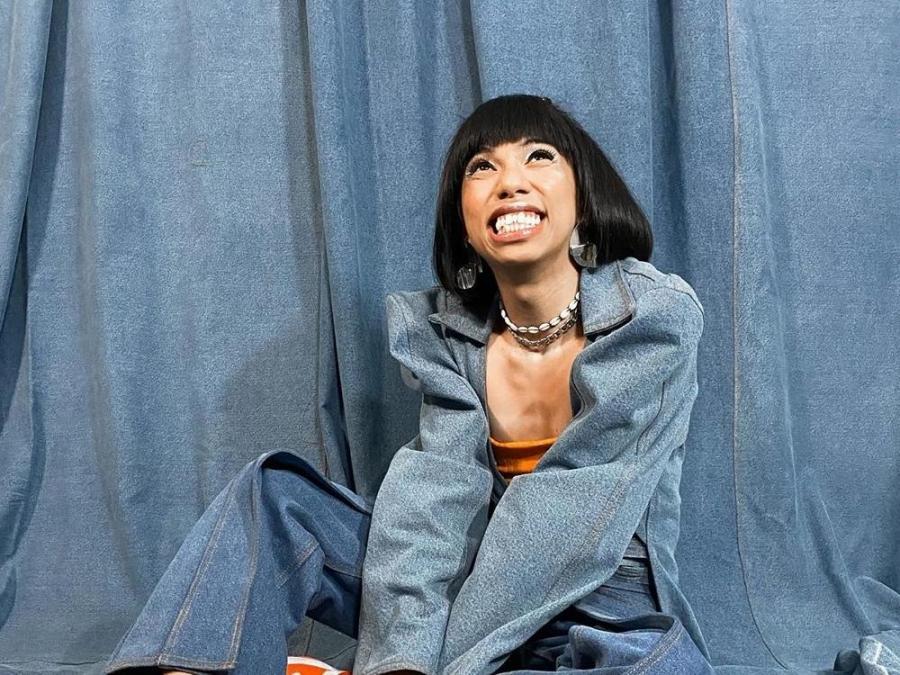 mimiyuuuh moves in to new house