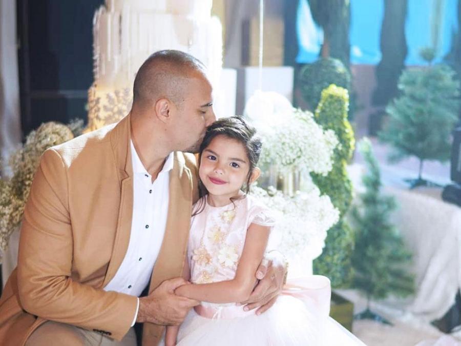 LOOK Doug Kramer gives daughter Scarlett a promise ring GMA
