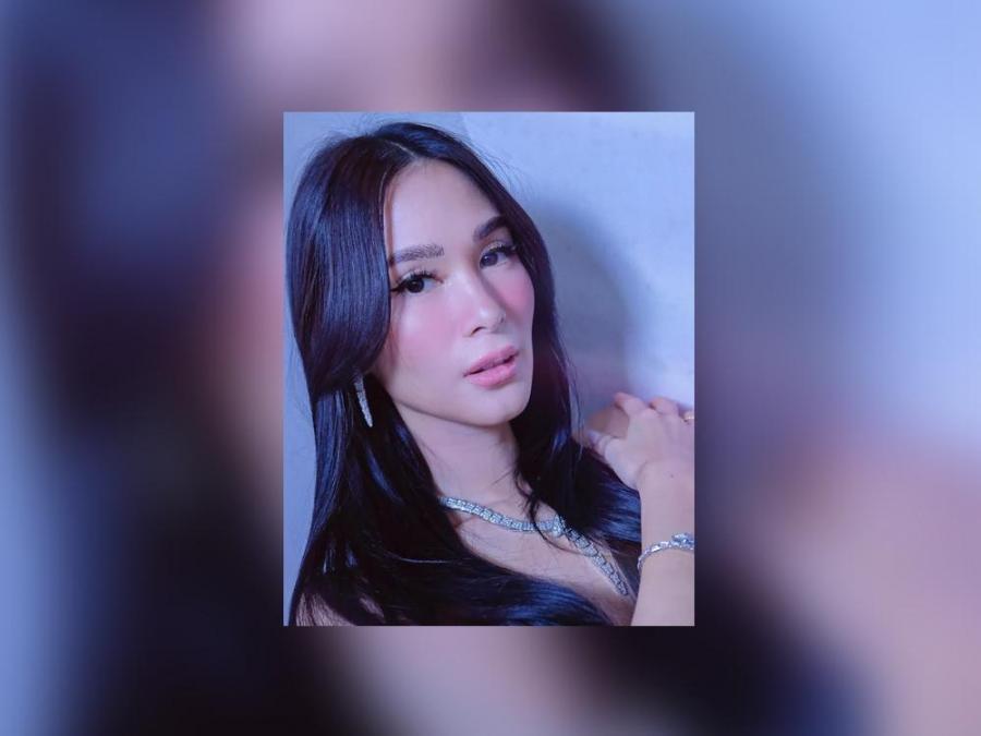 Heart Evangelista wears PHP10.7M Cartier jewelry to the beach