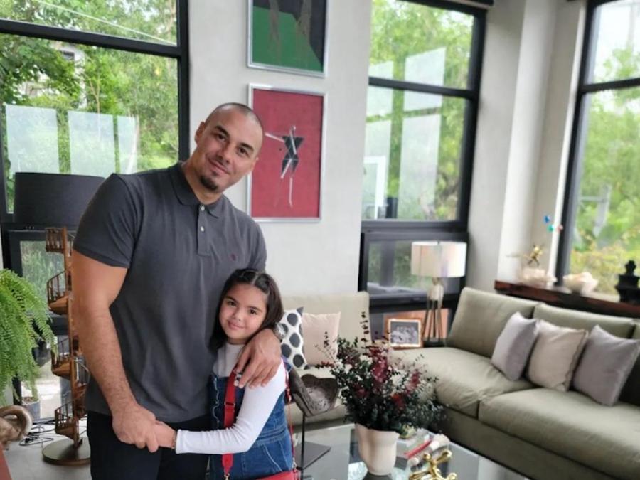 Doug Kramer and Scarlett Kramer