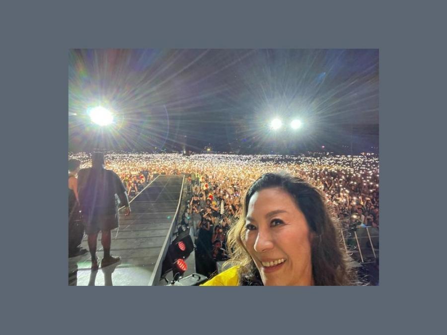 Michelle Yeoh is the ultimate fan girl at 88Rising's 2022 Head In The ...