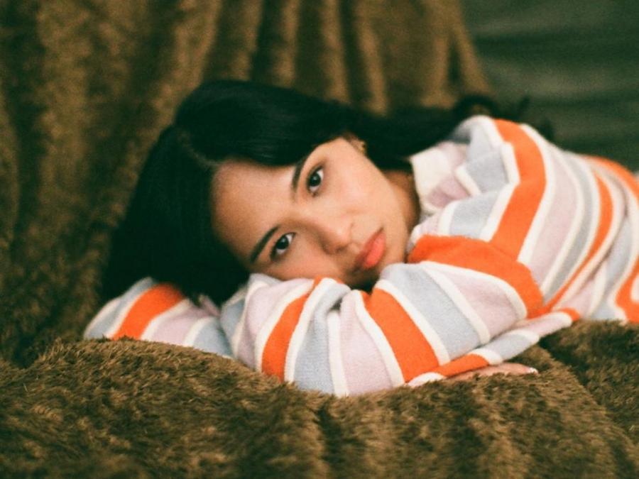 Clara Benin drops holiday-themed track 'Can't Wait To See You On Christmas  Day