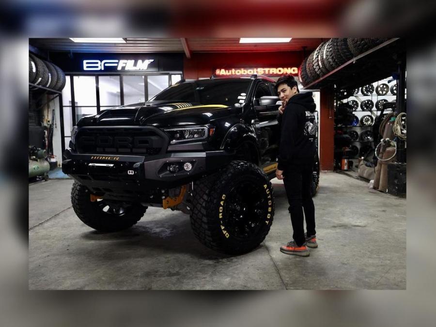 Jak Roberto Ford truck