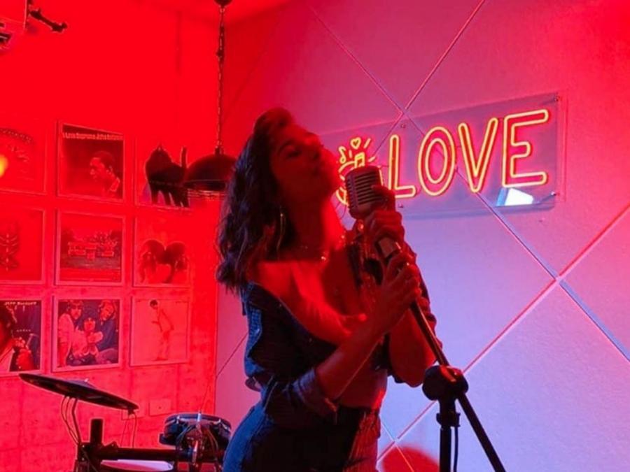 Jennylyn Mercado and Dennis Trillo in CoLove concert