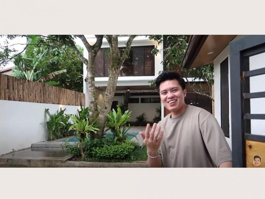 Vlogger Actor Kimpoy Feliciano Buys A Two Storey Tagaytay Vacation House Gma Entertainment 3866