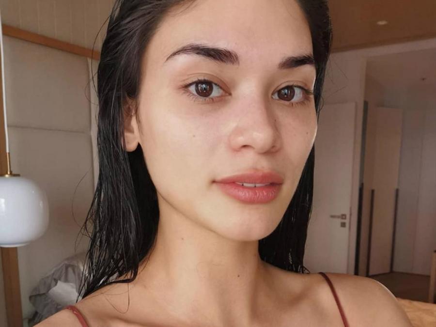 Pia Wurtzbach bares stunning beauty with no makeup, promotes self-love.