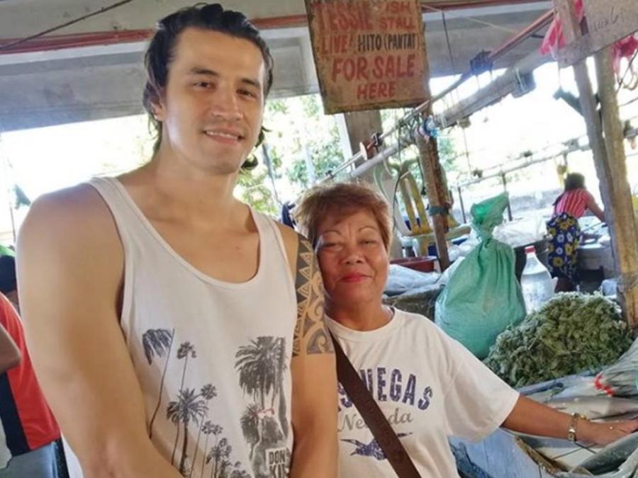 LOOK Marc Pingris Binisita Ang Dating Boss Sa Palengke