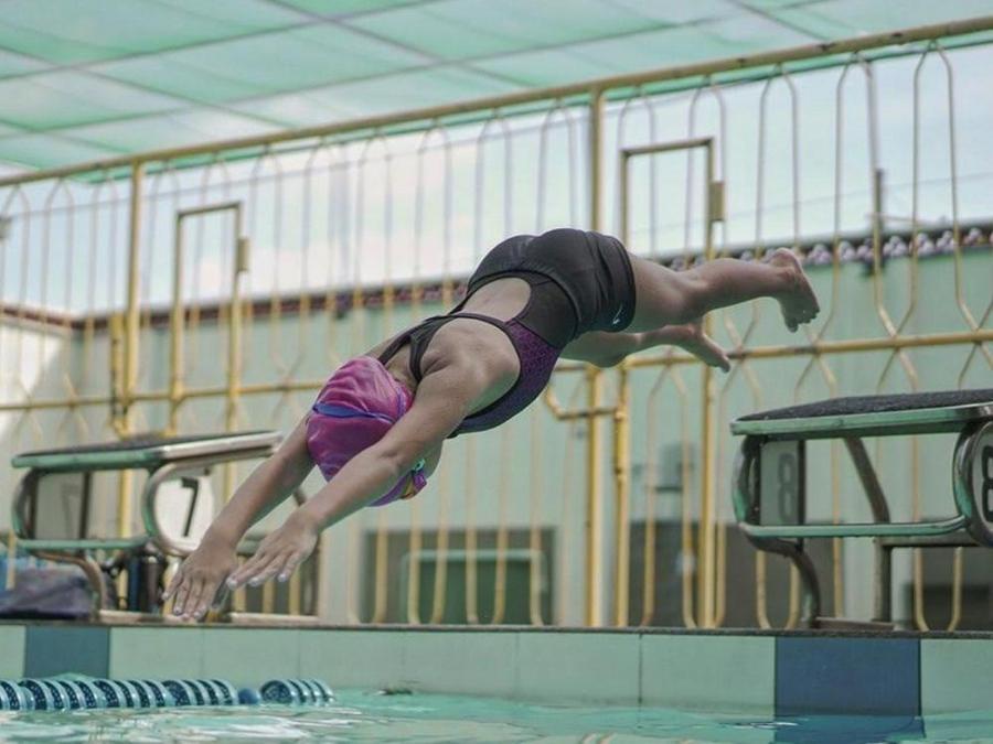 Dingdong Dantes Flawlessly Captures Zia's Impressive Diving Form | GMA ...