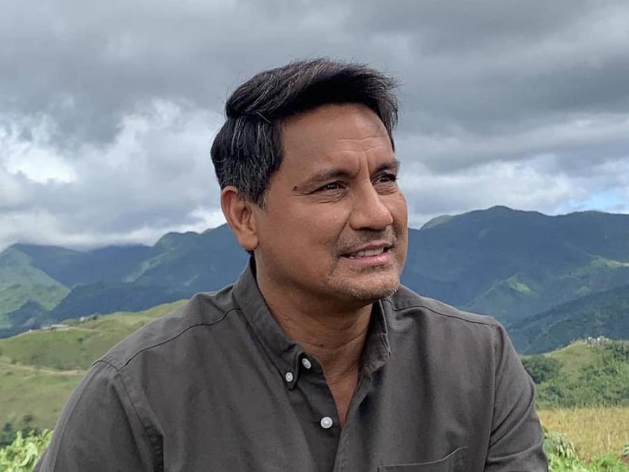Richard Gomez honey bee