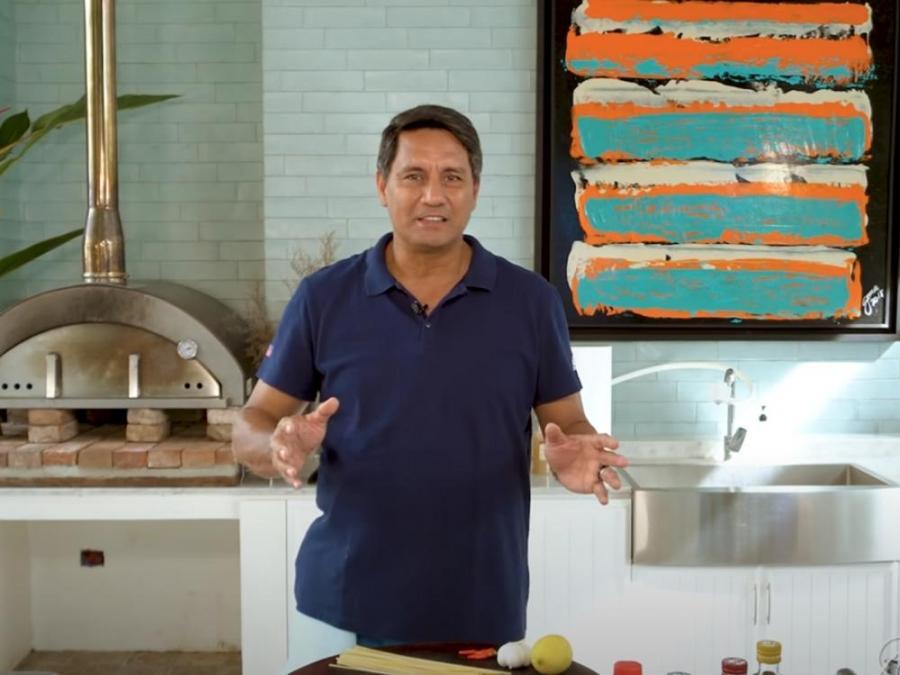 Richard Gomez in his kitchen