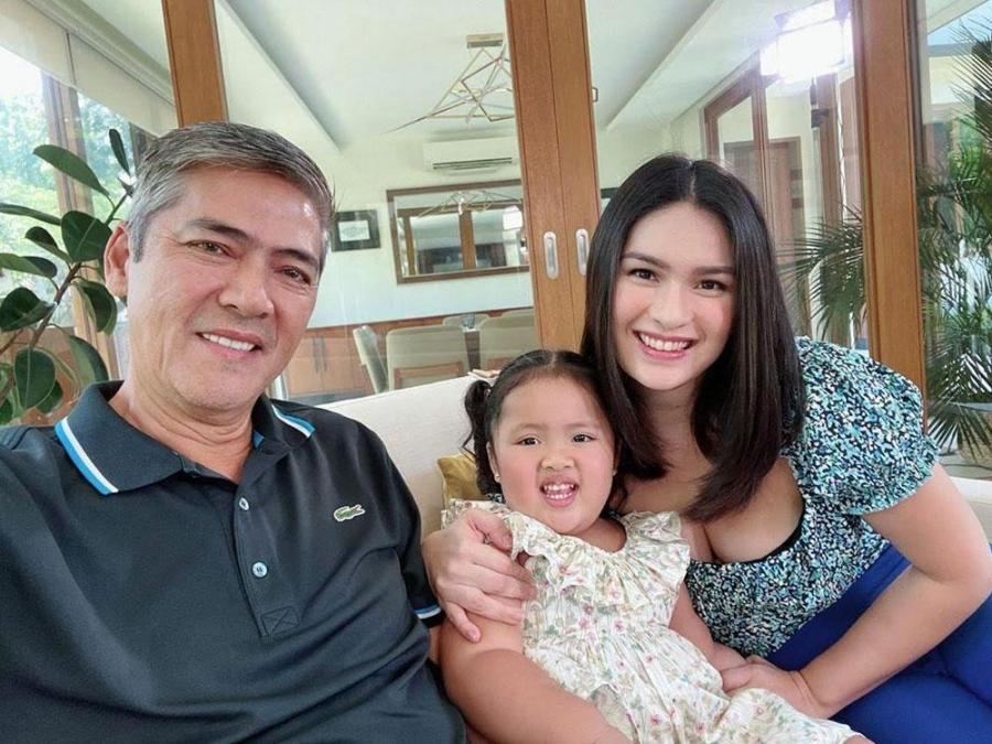Vic Sotto Pauleen Luna and baby Tali