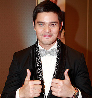 Kapuso Primetime King Dingdong Dantes marches with 2014 grads | GMA ...