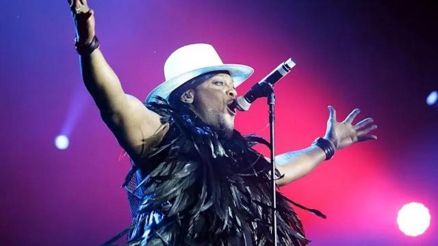 R&B; singer D'Angelo passes away at 51