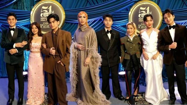 Star-studded blue carpet at the 2025 MMFF Gabi ng Parangal