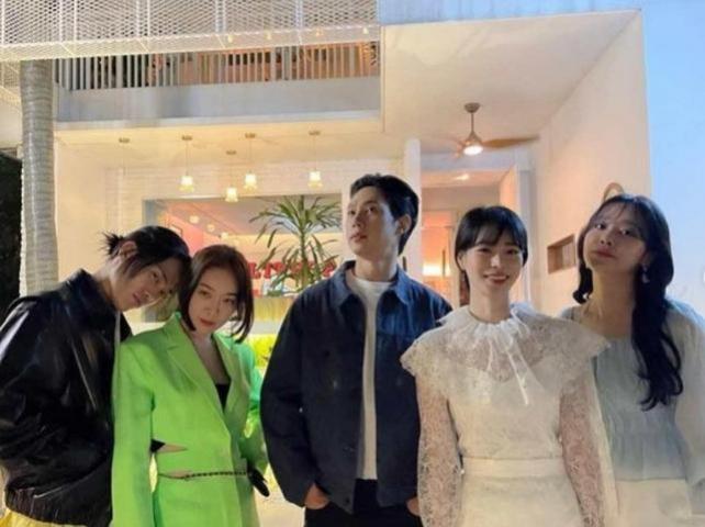 Bullies in The Glory