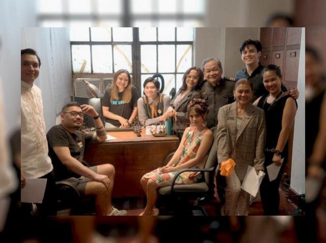 'Simula Sa Gitna' co-stars