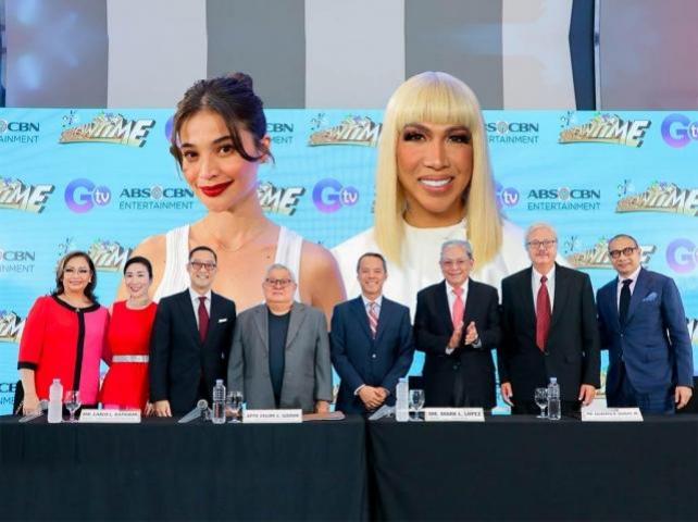 Anne Curtis GMA and ABS executives Vice Ganda