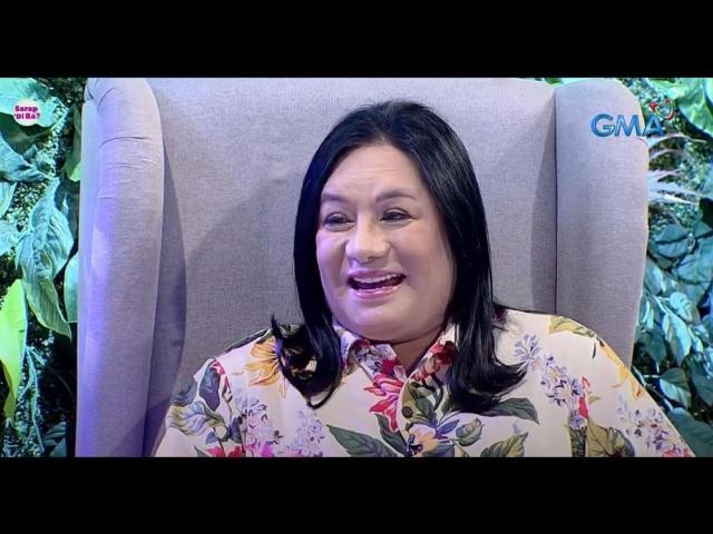 Joel Cruz with his eight children