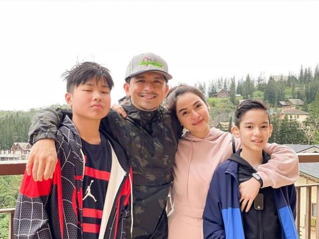 Jennylyn Mercado and Dennis Trillo welcome new year with kids