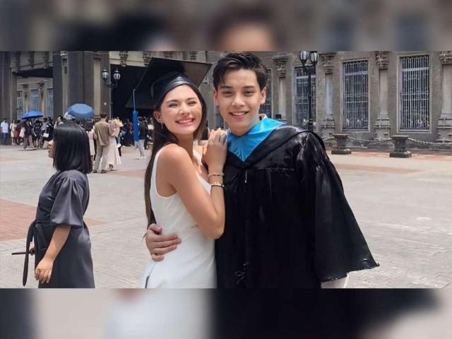 Caitlyn Stave and Rafael Jaworski 