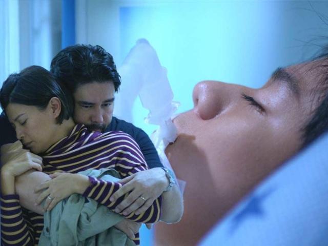 Pamilya, naghihintay ng himala para sa anak na may sakit sa Christmas special ng 'Magpakailanman' | GMA Entertainment