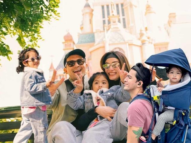 Dennis Trillo and Jennylyn Mercado with Baby Dylan Jayde