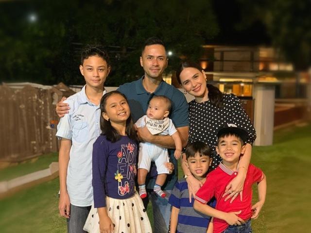 oyo boy sotto and kristine hermosa with their kids