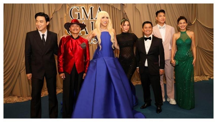 Its Showtime hosts at the GMA Gala 2025