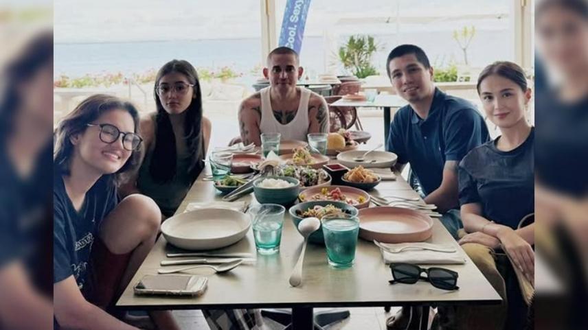 Paolo Contis and his extended family