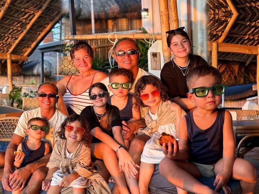Andi Eigenmann and family 
