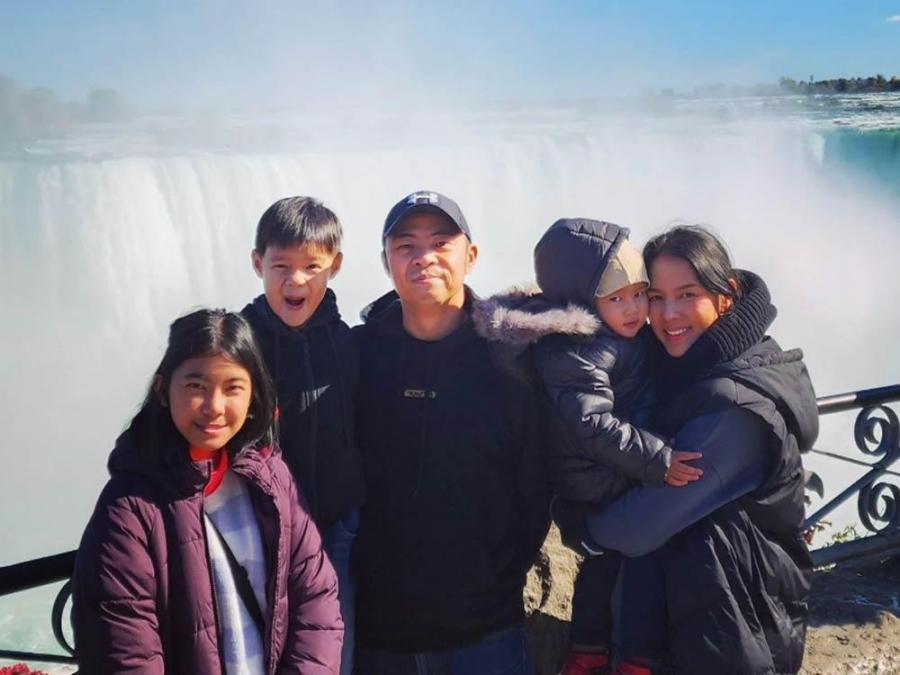 Chito Miranda and his family