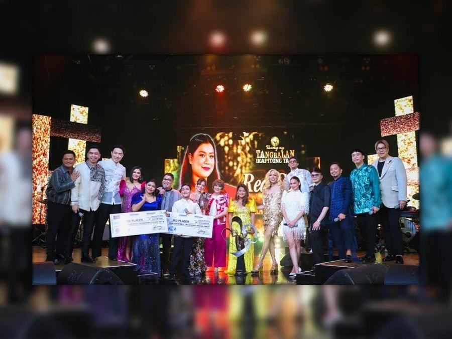  Its Showtime hosts, Rea Gen Villareal, Eunice Encarnada, Vensor Domasig