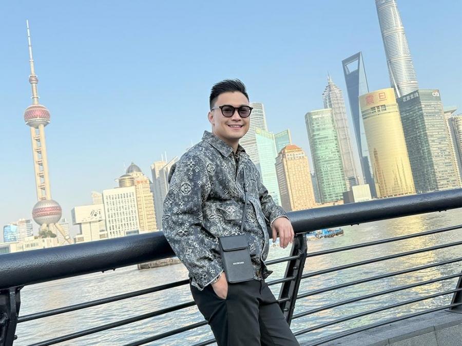 EA Guzman in Shanghai China