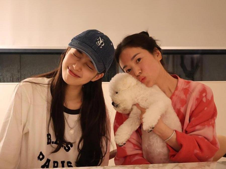 Song Hye-kyo and Suzy
