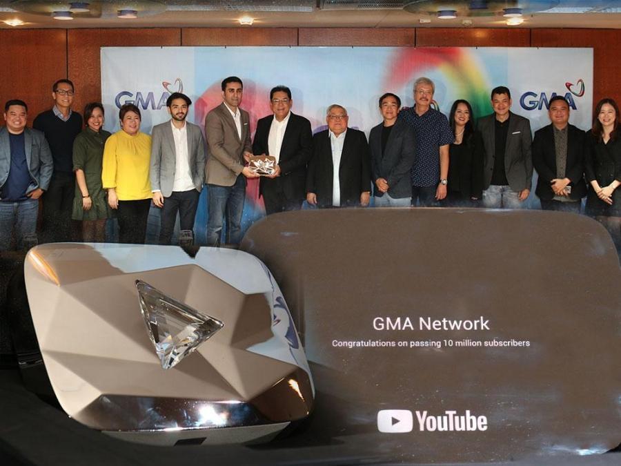 In Photos Youtube Awards Gma Network Diamond Play Button Gma Entertainment