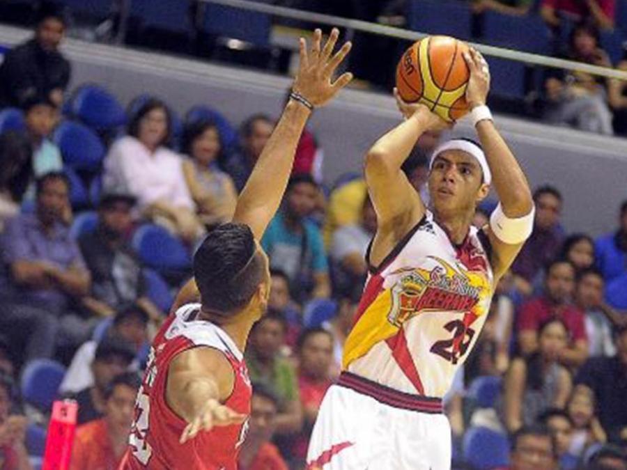 TRIVIA: The controversial 'Spider-Man' Arwind Santos | GMA Entertainment