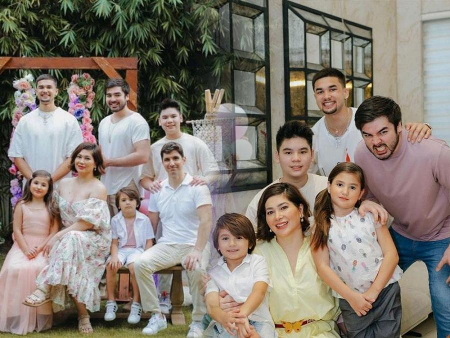 Sweet moments of Jackie Forster with Andre and Kobe Paras 