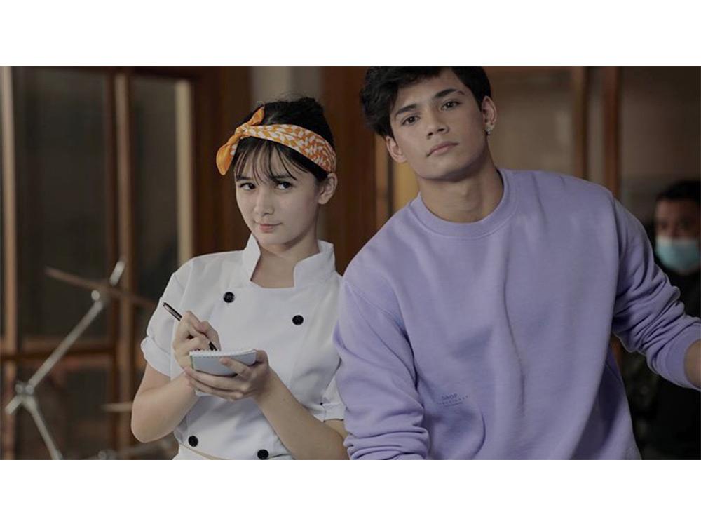 Aldus in Luv is: Caught in His Arms